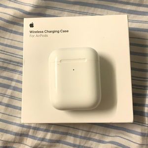 Apple AirPod Gen 2 Charging Case